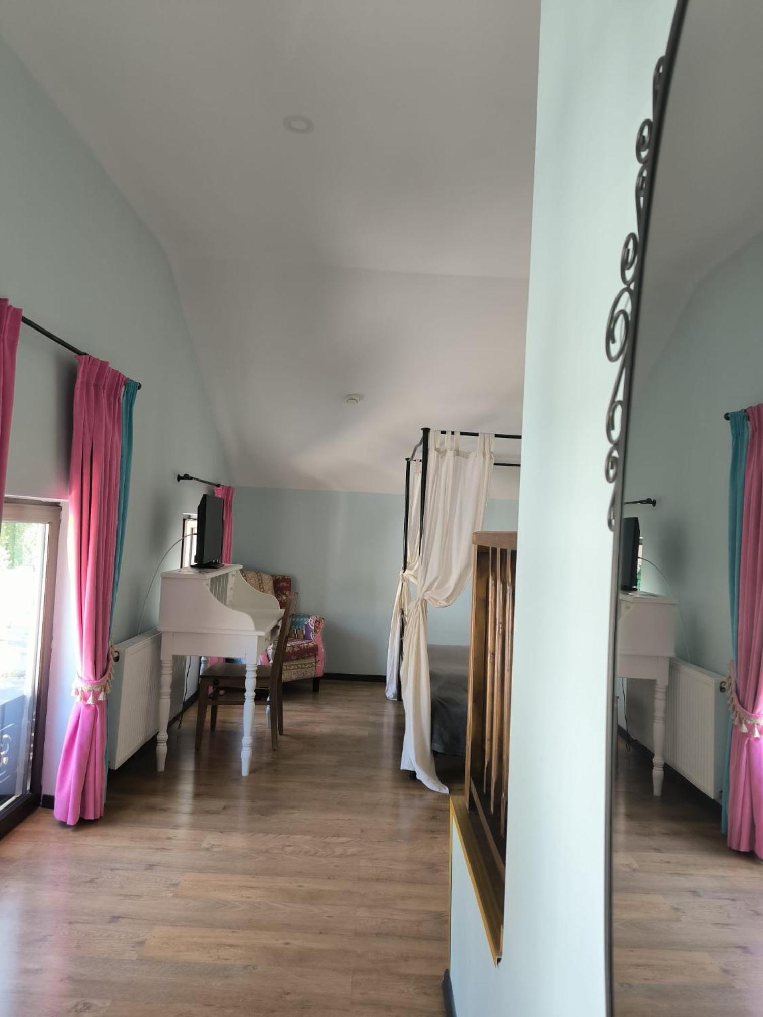 Castelul Stirbey Hotel ซินายา ภายนอก รูปภาพ